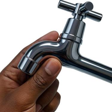 Imagem de Torneira Parede ABS Alta Pressão com Pastilha Cerâmica e Acabamento Cr