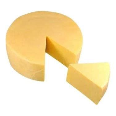 Imagem de Queijo Parmesão Mineiro Artesanal – Sabor Autêntico da Roça em Cada Fatia!