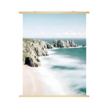 Imagem de Pintura Em Rolo De Madeira Com Cena De Praia: Gaivota, Árvore, Ponte E