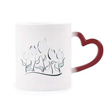 Imagem de Caneca de flor tulipa pintada à mão sensível ao calor vermelha muda de cor
