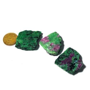 Imagem de 03 Rubi na Zoisita Pedra Bruto Natural 15g 2 a 4cm Classe B - Cristais