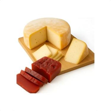 Imagem de Kit Gourmet Artesanal Serra da Canastra, Goiabada e Queijo Minas, 500g Cada