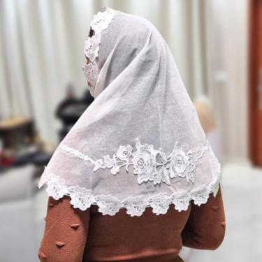 Imagem de Véu Ccb Congregação Cristã Aplique Floral Renda Dupla Entremeio (model