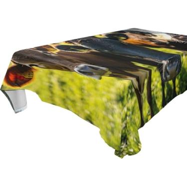 Imagem de YETTASBIN Toalha de mesa quadrada de vaca, à prova d'água, resistente a manchas, lavável, de poliéster, para piquenique, jantar, férias, cozinha, festa, decoração, 137 x 137 cm