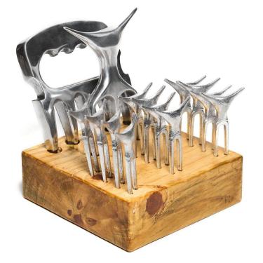 Imagem de Kit Garra De Urso Garfo Tridente Churrasco Petisco Com Suporte