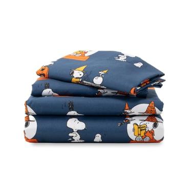 Imagem de Berkshire Blanket Jogo de cama infantil Peanuts® tamanho casal - 4 peças, lençol de microfibra macia com estampa Snoopy, Halloween Magic Potions, azul-marinho