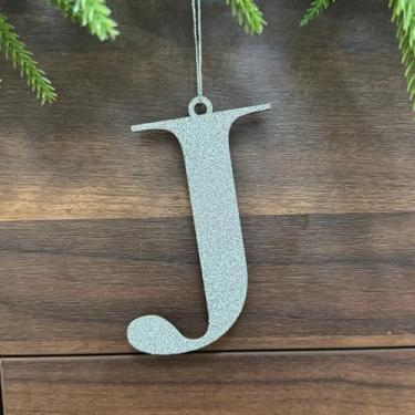 Imagem de Pxniy Enfeite de Natal com monograma de prata, letra inicial de madeira de 12 x 9 cm, decoração de árvore de férias e etiqueta de meia (J)