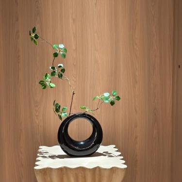 Imagem de Vasos de cerâmica preta, vaso moderno, vasos pretos para centros de mesa, vaso para decoração de flores, vasos para decoração, sala de estar, cafeteria, pequenos vasos de cerâmica para casa de fazenda