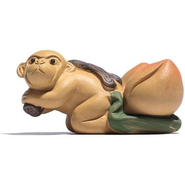 Imagem de Estátua da fortuna Estátua do macaco carregando pêssego mini escultura animal decoração para casa ornamentos estatuetas presente colecionáveis ​​decorações de mesa Feng Shui