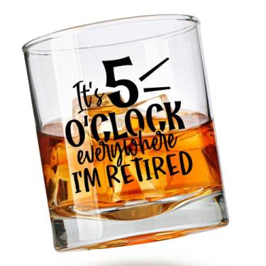Imagem de Its 5 O'Clock Everywhere Bouron Glass For Men - Retirement Gifts for Men - Funny Whiskey Glass Unique Retirement Gift For Dad, Grandpa, Friends, Family, And Coworkers - Fathers Day and Christmas Gift