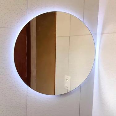 Imagem de Espelho com LED Retroiluminado Redondo Lapidado Para Maquiagem 60cm Com Luz Fria