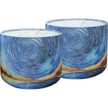 Imagem de Abajur de tambor decorativo de cenário de inverno material de fibra de poliéster padrão de cena de neve azul e branco Diâmetro 33 cm × Altura 25 cm Conjunto de dois (céu noturno estrelado)