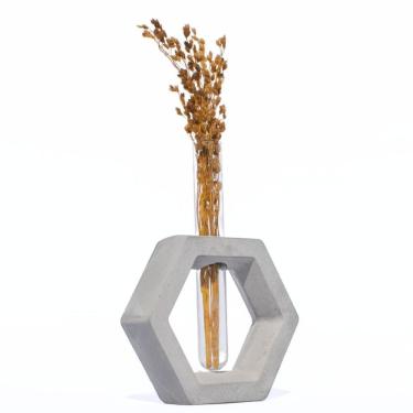 Imagem de Vaso Decorativo Solitário Hexa 16,5cm Artesanal Em Cimento Cinza
