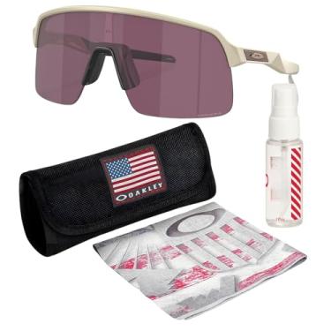 Imagem de OAKLEY Óculos de sol SUTRO Lite OO9463 em formato retangular com kit oficial de óculos, Areia fosca, 39 mm