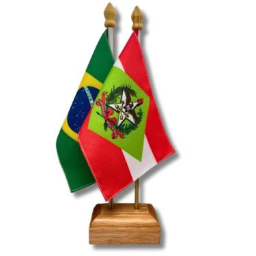 Imagem de Kit Bandeira de Mesa Brasil e Santa Catarina Dupla Face Com Base e Haste em Madeira Decoração Escritório Eventos Presente