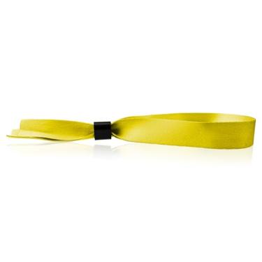 Imagem de Wristco 100 pulseiras de tecido amarelo para eventos – fecho de plástico para evitar transferência ou reutilização – pulseiras de tecido de qualidade premium para entrada em festas, acampamento de