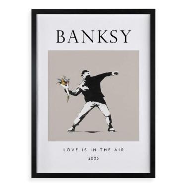 Imagem de Quadro Banksy Love Is In The Air 24X18Cm - Com Vidro