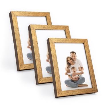 Imagem de Kit 3 Portas Retrato 15x21 cm C/Vidro Moderno Decorativo Horizontal e Vertical De Mesa Estante Foto(Dourada)