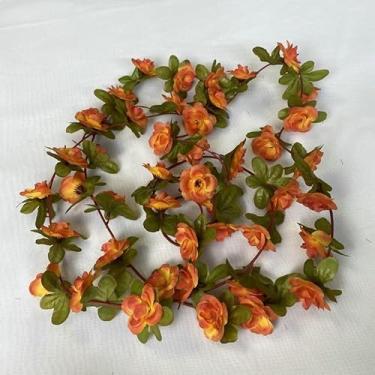 Imagem de Kit Corrente de Rosas Artificiais Decorativas – 2,5m com 45 Flores Realistas para Decoração de Casamento, Festa, Jardim e Varanda(Laranja,1)