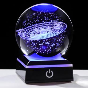 Imagem de Arikyrist Bola de cristal do sistema solar 3D de 80 mm com base de luz, presente de astronomia do universo espacial gravado a laser para mulheres, homens, adolescentes, meninos e meninas, modelo de
