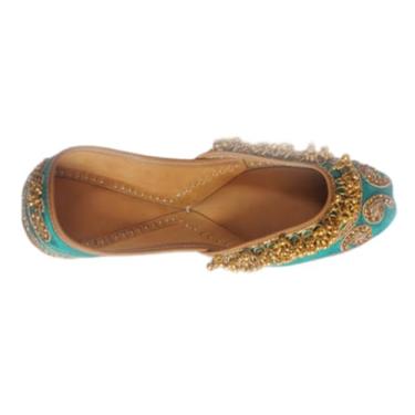 Imagem de Indian Marketplace Sapatilhas de couro tradicional com contas azuis e douradas, Preto e dourado, 35