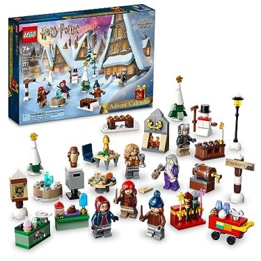 Imagem de LEGO Harry Potter 2023 Advent Calendar 76418 Christmas Countdown Playset with Daily Suprises, Discover New Experiences with This Featuring 18 Hogsmeade Village Mini Builds & 6 Minifigures