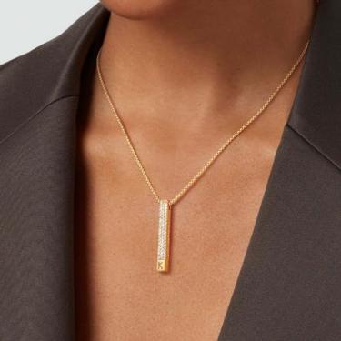 Imagem de Colar feminino com barra vertical com inicial banhada a ouro com inicial delicada barra e pingente de barra com nome personalizado, Medium, Latão, Sem Pedra Preciosa