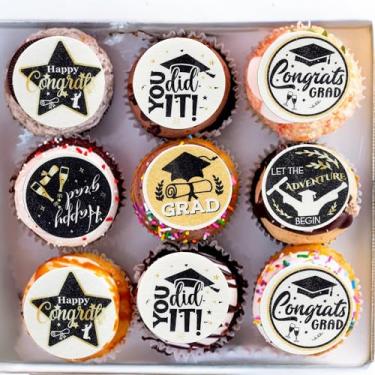 Imagem de Ephlyn 54Pcs Edible 2025 Graduation Cupcake Toppers Wafer Paper Grad Cap Cupcake Picks Diploma Done Congrats Grad Cake Decorations for Class of 2025 Graduation Party Supplies Black