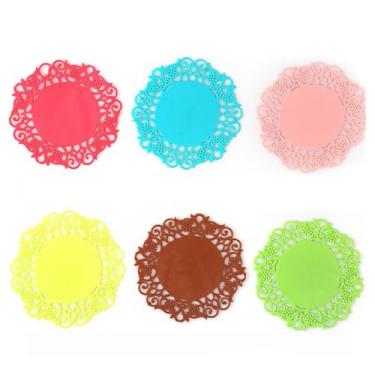 Imagem de Conjunto de 6 porta-copos de silicone - tapetes de mesa impermeáveis e resistentes ao calor, design de renda antiderrapante para balcão de cozinha, protetor de porta-copos de limpeza