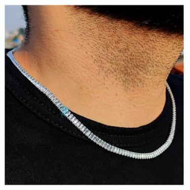 Imagem de CORRENTE RIVIERA BAGUETE COM ZIRCÔNIAS PREMIUM - BANHADO OURO - JROMERO ARTIGOS® COR:BRANCA COM OURO BRANCO