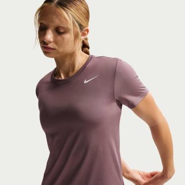 Imagem de Camiseta Nike Dri-FIT Feminina-Feminino