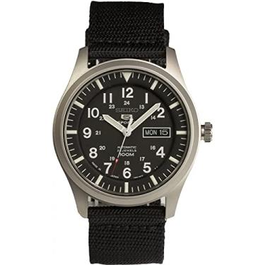 Imagem de SEIKO 5 Relógio esportivo automático feito no Japão com pulseira de nylon com mostrador preto SNZG15J1 masculino, Preto, 42 mm, Casual