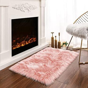 Imagem de Latepis Tapete de pele sintética rosa 2x3 para decoração de quarto para meninas adolescentes, tapete de pele de carneiro peludo felpudo para sofá, almofada de luxo, decoração de casa, retangular