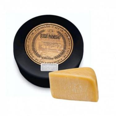 Imagem de Queijo Parmesao Calcar Capa Preta Original 500g.
