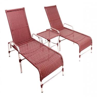 Imagem de 2 Espreguiçadeiras E Mesa Confortável Para Piscina