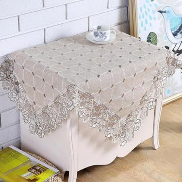 Imagem de Toalha de mesa quadrada pequena de cabeceira rústica com borda de renda bordada mesa de cabeceira xadrez macramê decoração de mesa para Ação de Graças ao ar livre fazenda cozinha festa marrom 56 x 56