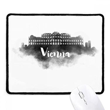 Imagem de Mouse pad de borracha para jogos Vienna Austria Landmark Ink City com borda costurada