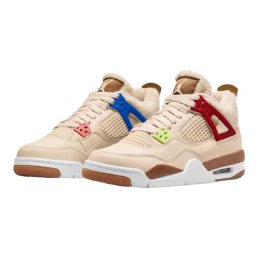 Imagem de Air Jordan 4 Retro (Big Kid) Pearl White/Dark Driftwood/Gym Red (DH0572-264, Numeric_4_Point_5)