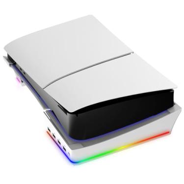 Imagem de Suporte horizontal para PS5 Slim com hub de 4 portas USB e 14 modos de iluminação RGB, suporte lateral com porta de dados de carregamento do controlador PS5, acessório de suporte de base (Branco)