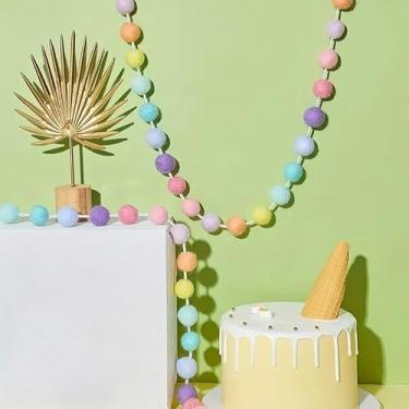 Imagem de 1 conjunto de guirlanda de pompom de tecido – decoração versátil para ocasiões especiais, sem necessidade de eletricidade, multicolorido
