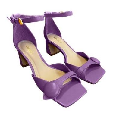 Imagem de Sandália Arezzo Lilás Couro Salto Médio Flare Botão-Unissex