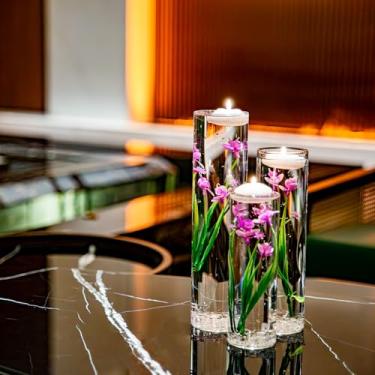 Imagem de Mizerek Phalaenopsis rosa artificial enchimento de vaso de vidro orquídea de plástico com velas flutuantes kit para mesa centro de mesa festa de casamento casa bar restaurante decoração festival