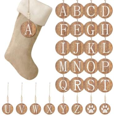 Imagem de Suzile 28 peças de etiquetas de nome de meias de Natal de madeira com miçangas, letras de Natal rústicas, enfeites de pendurar para decoração de casa de fazenda de árvore de Natal (textura de madeira)