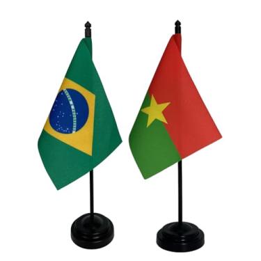Imagem de Kit Bandeiras de Mesa Brasil e Burquina Fasso, Decorativa, 26cm Altura Total, 18x11cm, Tecido Oxford, Base Plástica, Multicolorido, para Escritório e Eventos