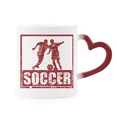 Imagem de Caneca vermelha sensível ao calor do jogador de futebol americano Grab Football Cup de grés que muda de cor vermelha