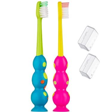 Imagem de Trueocity Pacote com 2 escovas de dentes infantis – cerdas macias contornadas – cabeças de escova tamanho infantil (3 a 10 anos de idade) – Ventosa para armazenamento divertido e fácil – Conjunto para
