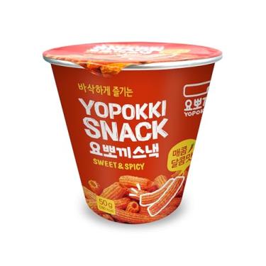 Imagem de Salgadinho de Arroz Coreano, Sabor Doce e Picante, Copo Individual YopokkiSnack, 50g, Lanche Pronto para Consumo
