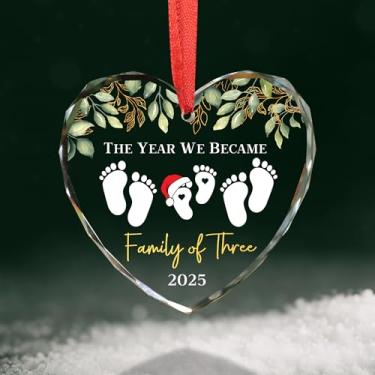 Imagem de MINIVINE Enfeite para bebês primeiro Natal 2025 menino menina - presentes para bebês recém-nascidos para pais de primeira viagem, nova mãe, novo pai - O ano em que nos tornamos família de três