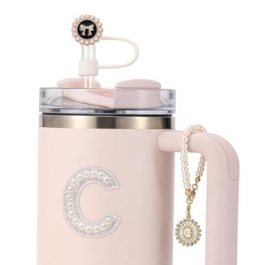 Imagem de 3 peças Stanley Cup Accessories - Capa de canudo para copo de 30 e 1,134 g, topo de palha de 10 mm, corrente de pingentes iniciais de silicone para decoração de alça e adesivo de letras - C