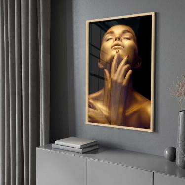 Imagem de Quadro Decorativo com Moldura e Acrilico Cristal Vidro Mulher Dourada 